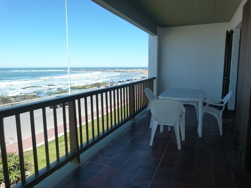 Departamento en alquiler, primera fila, punta del este